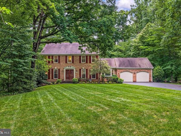 6042 MAKELY DRIVE, FAIRFAX STATION, VA 22039