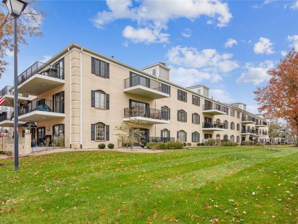 100 Thompson Dr SE , Unit 116, Cedar Rapids, IA 52302