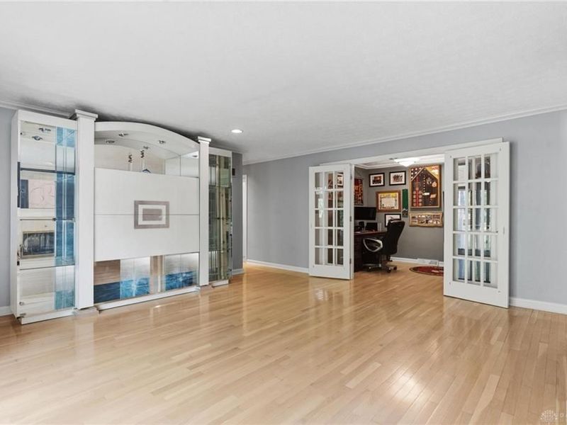 1511 Lindenhurst, Washington Township, OH 45459 Photo 3