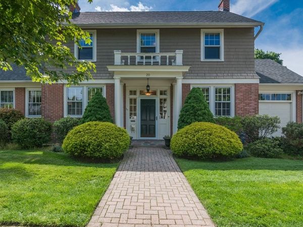 20 Wenonah Pl, Longmeadow, MA 01106
