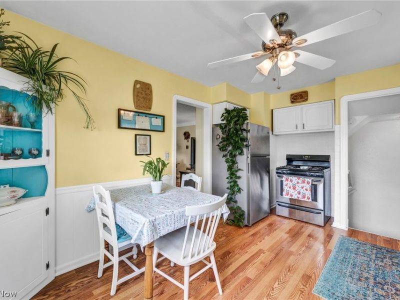 8006 Pinegrove Avenue, Parma, OH 44129 Photo 14