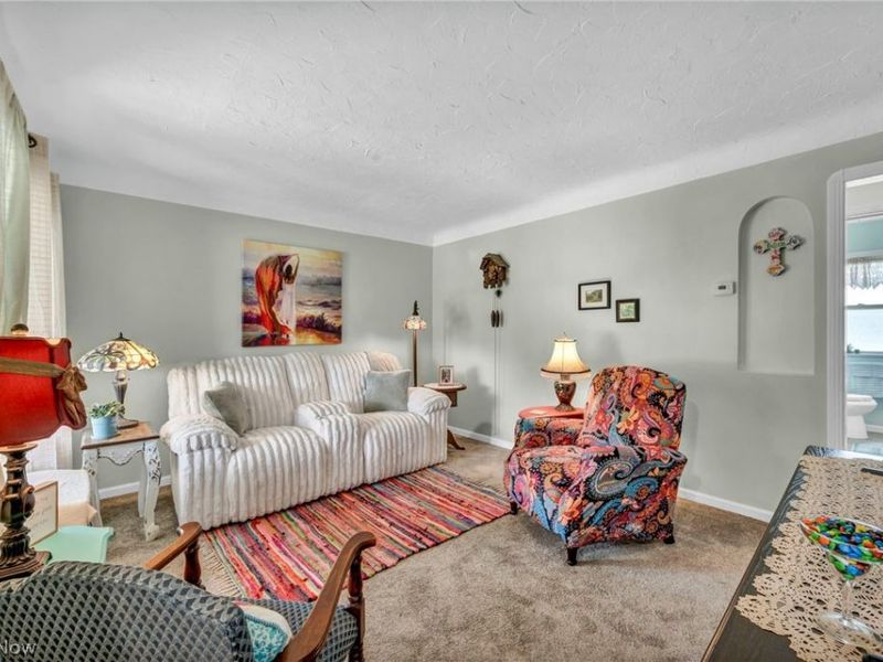 8006 Pinegrove Avenue, Parma, OH 44129 Photo 18