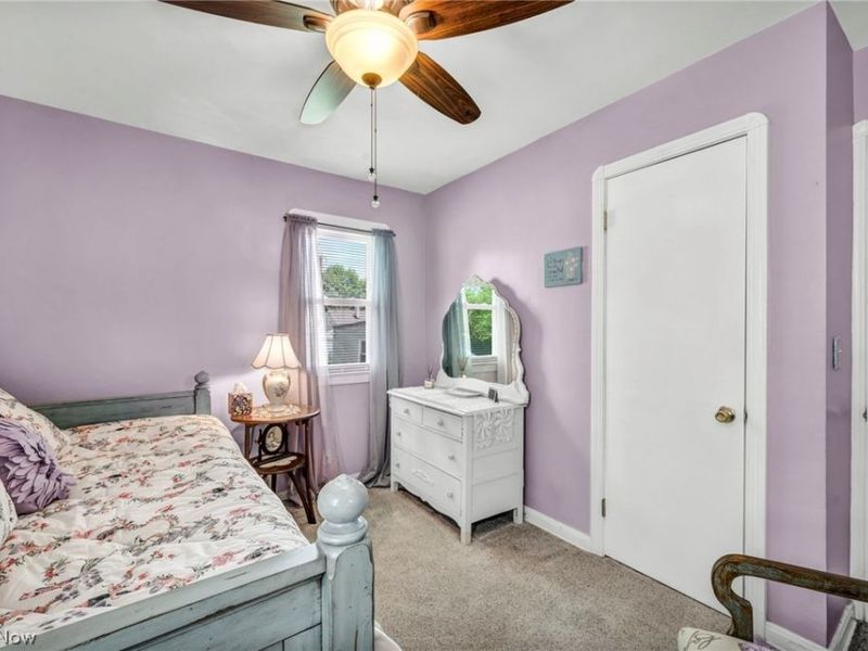 8006 Pinegrove Avenue, Parma, OH 44129 Photo 25