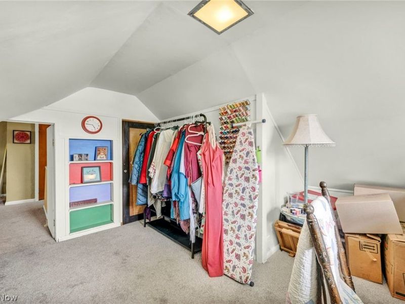 8006 Pinegrove Avenue, Parma, OH 44129 Photo 34