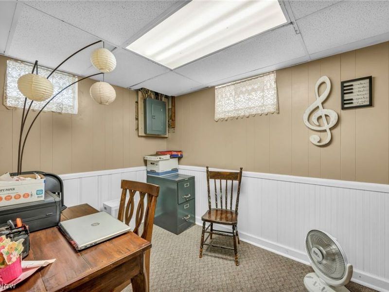 8006 Pinegrove Avenue, Parma, OH 44129 Photo 36