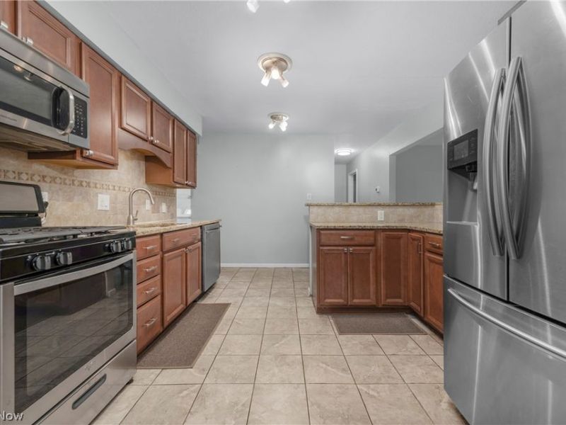318 Bellaire Road, Avon Lake, OH 44012 Photo 14