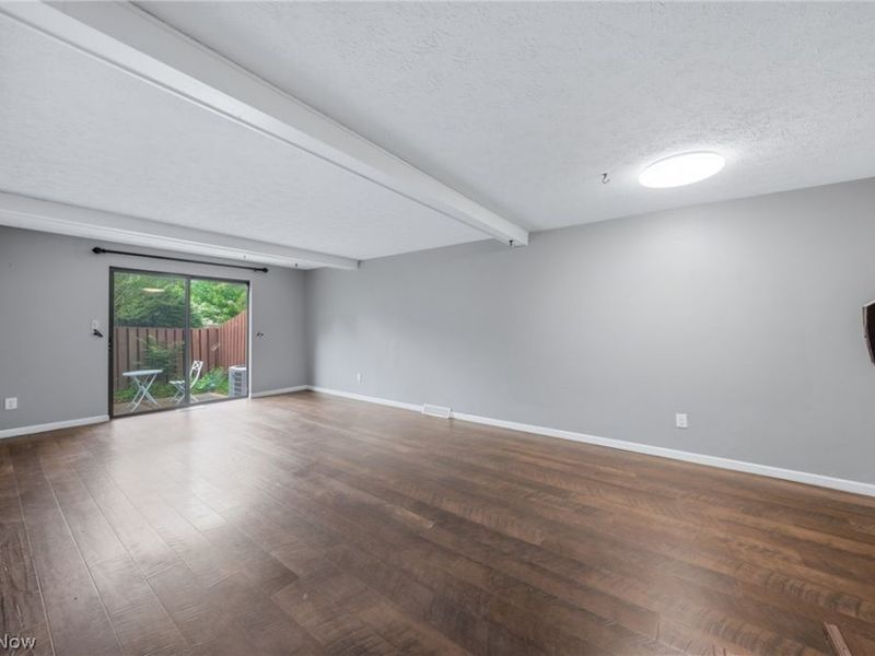 32726 Washington Court, Solon, OH 44139 Photo 5