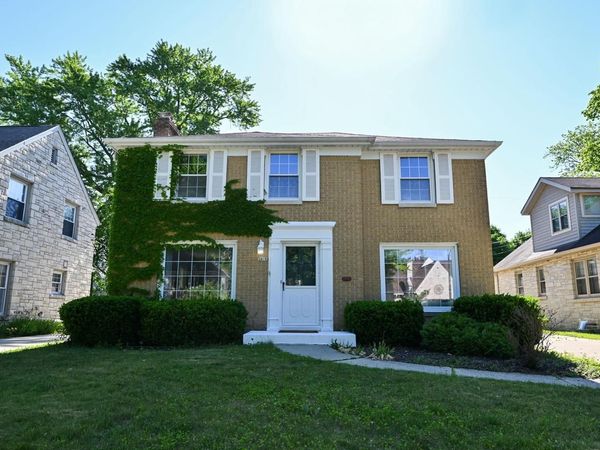 2416 N 91st STREET, Wauwatosa, WI 53226