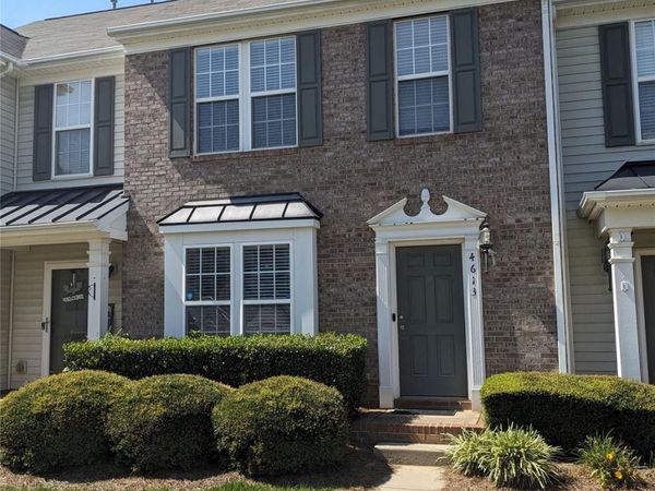 4613 Forestridge Commons Drive , Charlotte, NC 28269