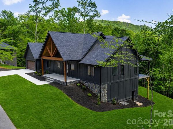 148 Reserve Way , Hendersonville, NC 28739