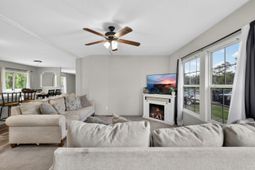 1364 Tidway Circle photo 4