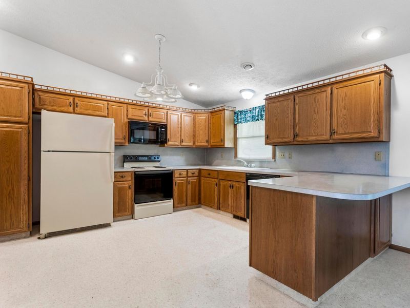 633 King Ridge Court, Ashland, OH 44805 Photo 15