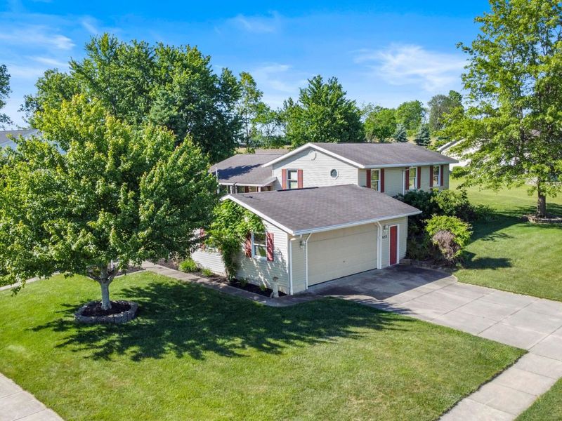 633 King Ridge Court, Ashland, OH 44805 Photo 2