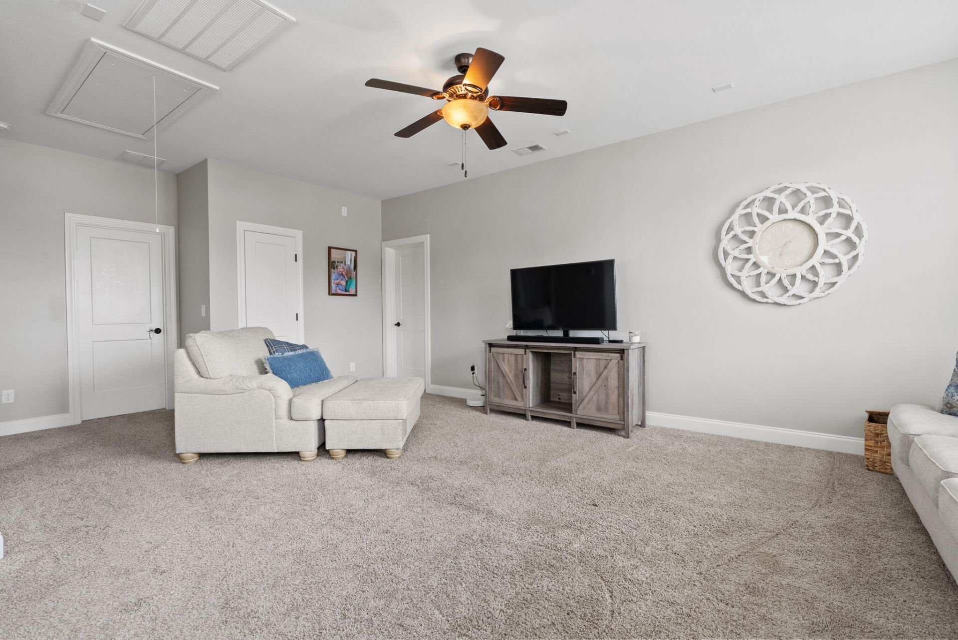 174 Callibluff Drive Photo 35