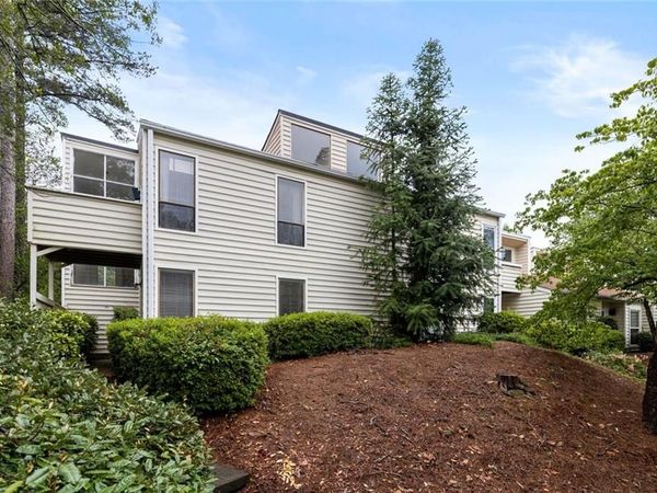 662 Serramonte Drive , Marietta, GA 30068