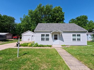 816 Wall Street , Stromsburg, NE 68666