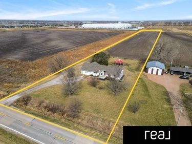26110 W Maple Road , Waterloo, NE 68069