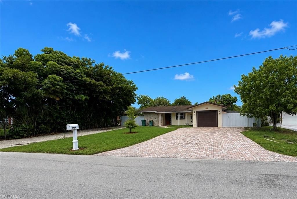 1964 42nd St Sw, Naples, FL 34116 Main Photo