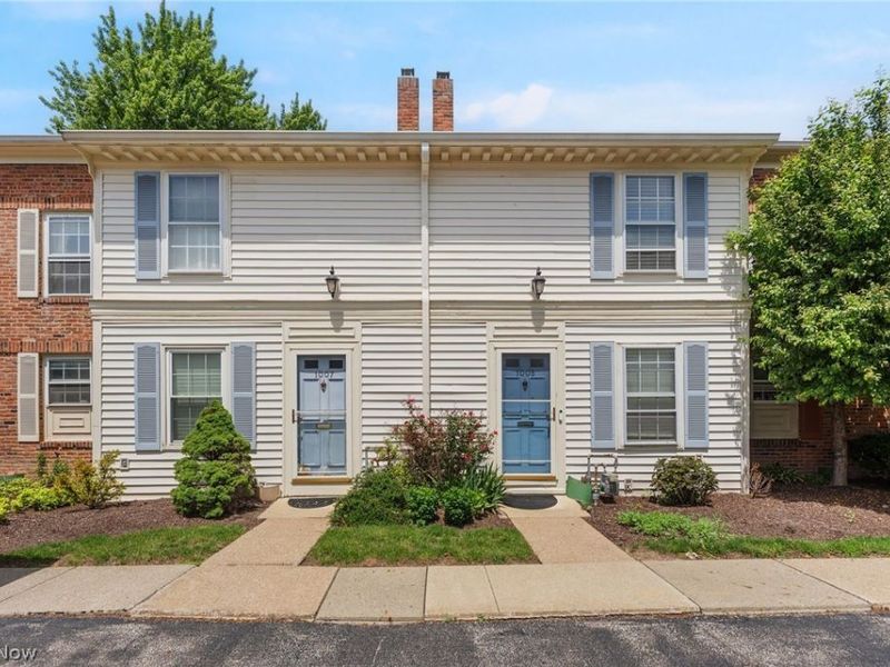 1005 Trevitt Circle N, Euclid, OH 44143 Photo 1