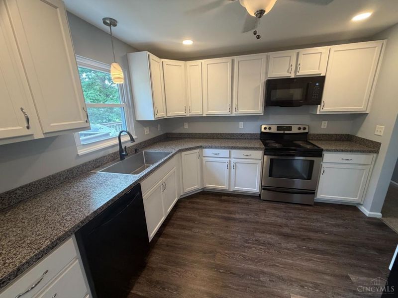758 Trio, Delhi Twp, OH 45238 Photo 8