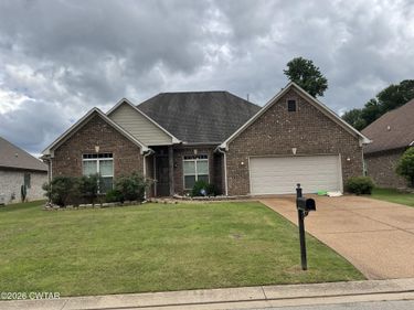 36 Fall Creek Drive, Jackson, TN 38305