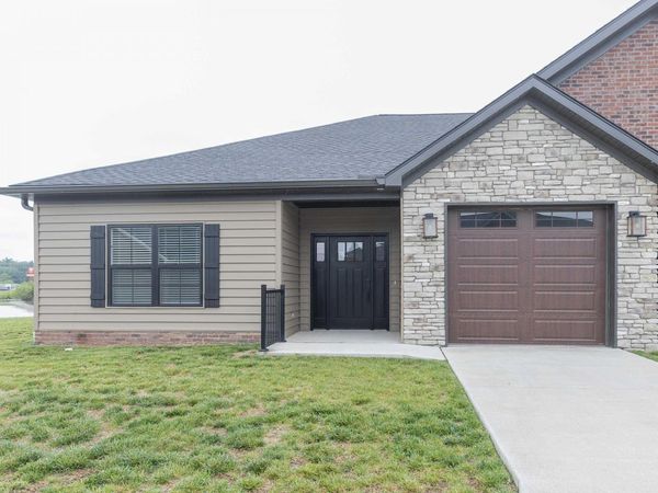 3895 High Pointe Lane, Newburgh, IN 47630