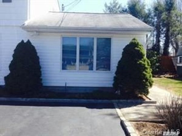 5 Evelyn Road , Port Jefferson, NY 11776