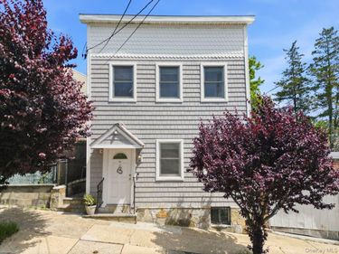 96 Wakefield Avenue , Yonkers, NY 10704