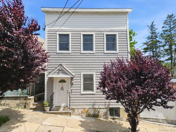 96 Wakefield Avenue , Yonkers, NY 10704