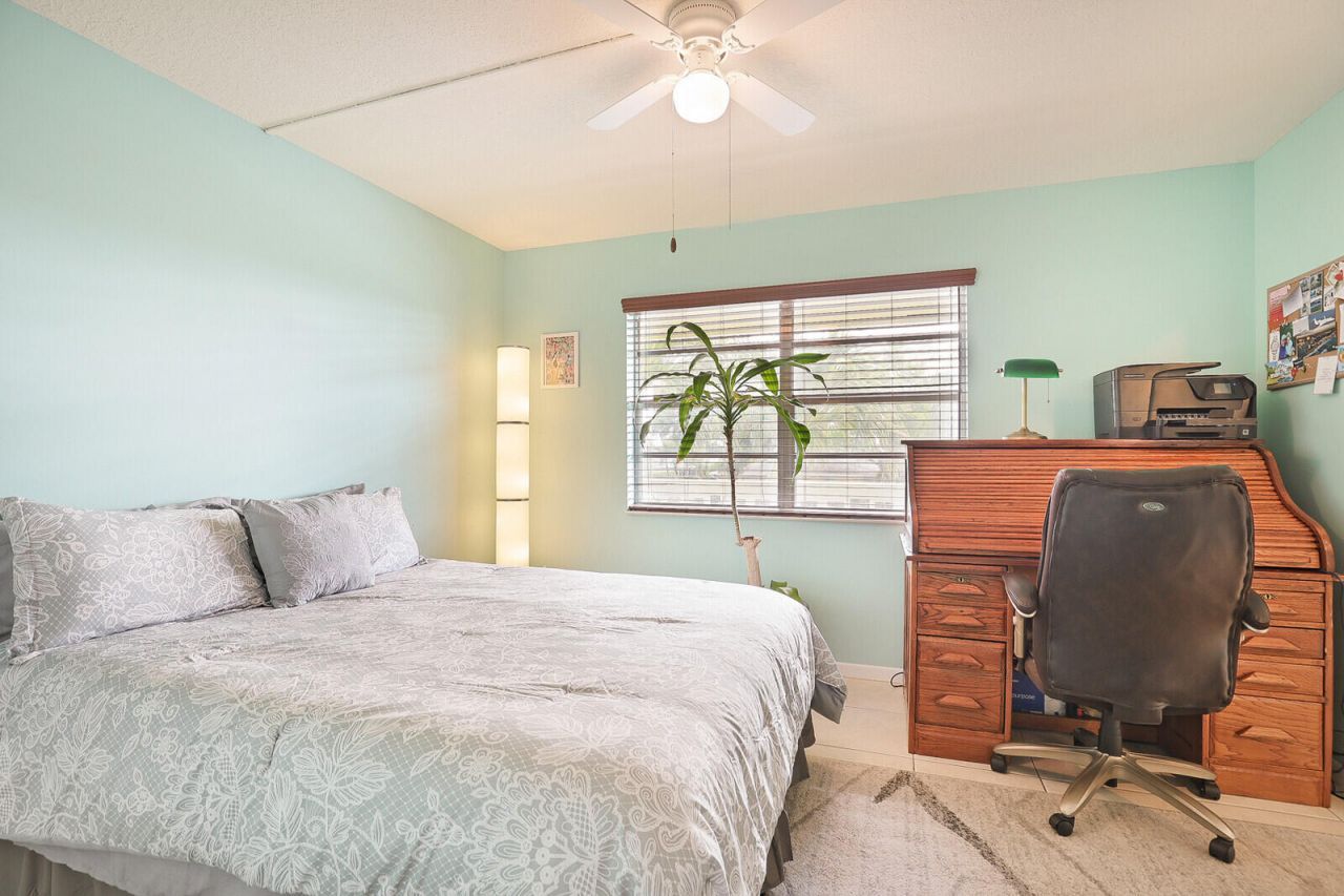 1141 Calamondin Terrace, Unit 202, Delray Beach, FL 33445 Photo