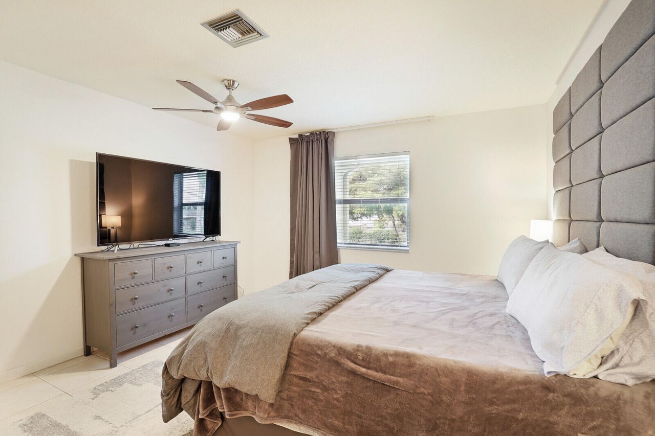 1141 Calamondin Terrace, Unit 202, Delray Beach, FL 33445 Photo