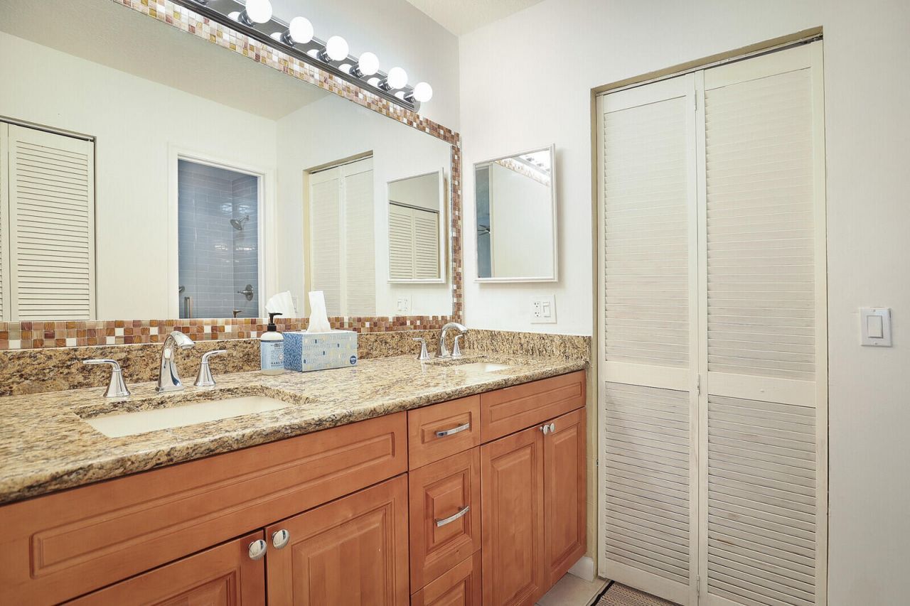 1141 Calamondin Terrace, Unit 202, Delray Beach, FL 33445 Photo