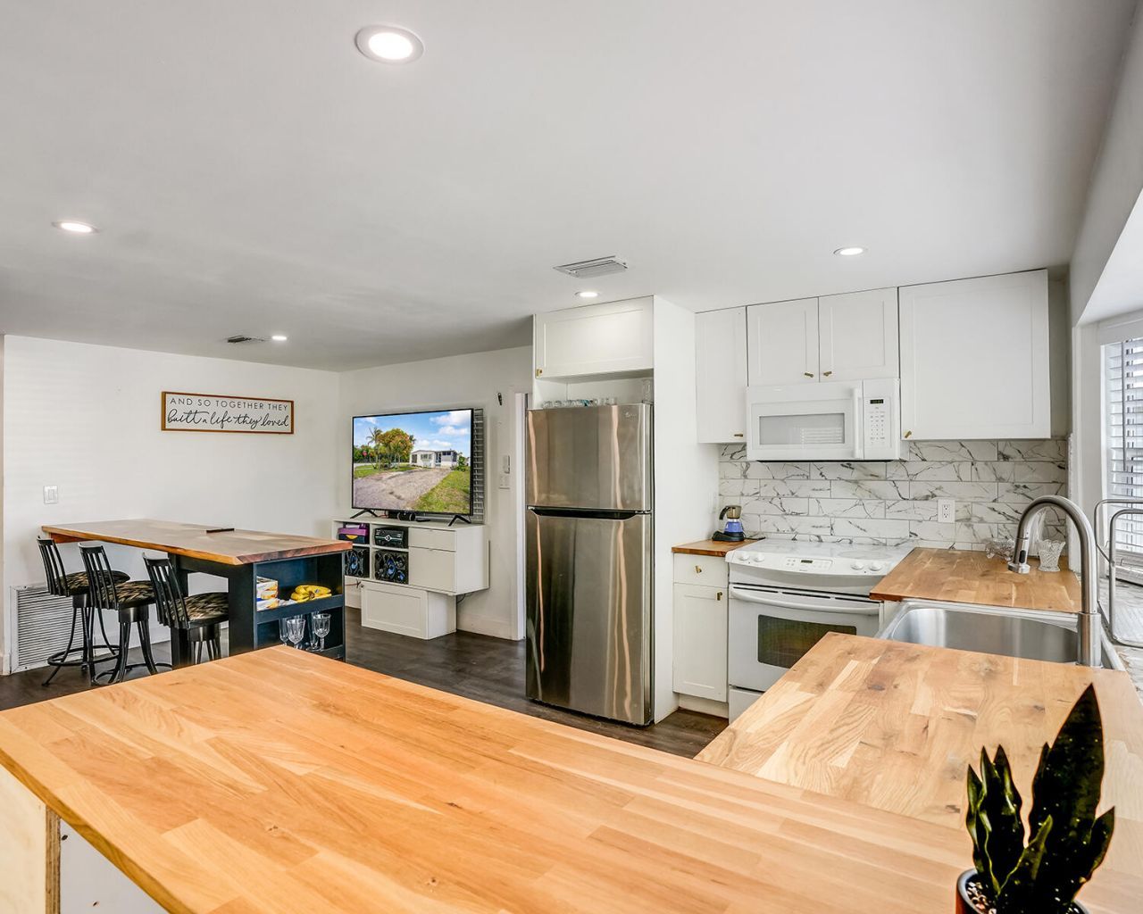 5311 SW 23rd Terrace, Fort Lauderdale, FL 33312 Photo