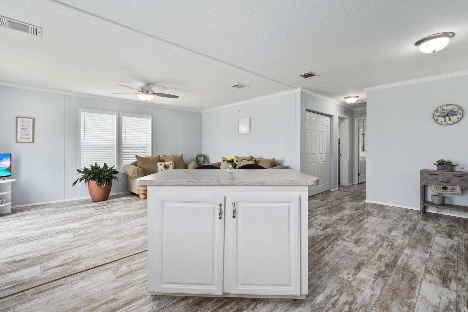 8011 SE Skylark Avenue, Hobe Sound, FL 33455 Photo