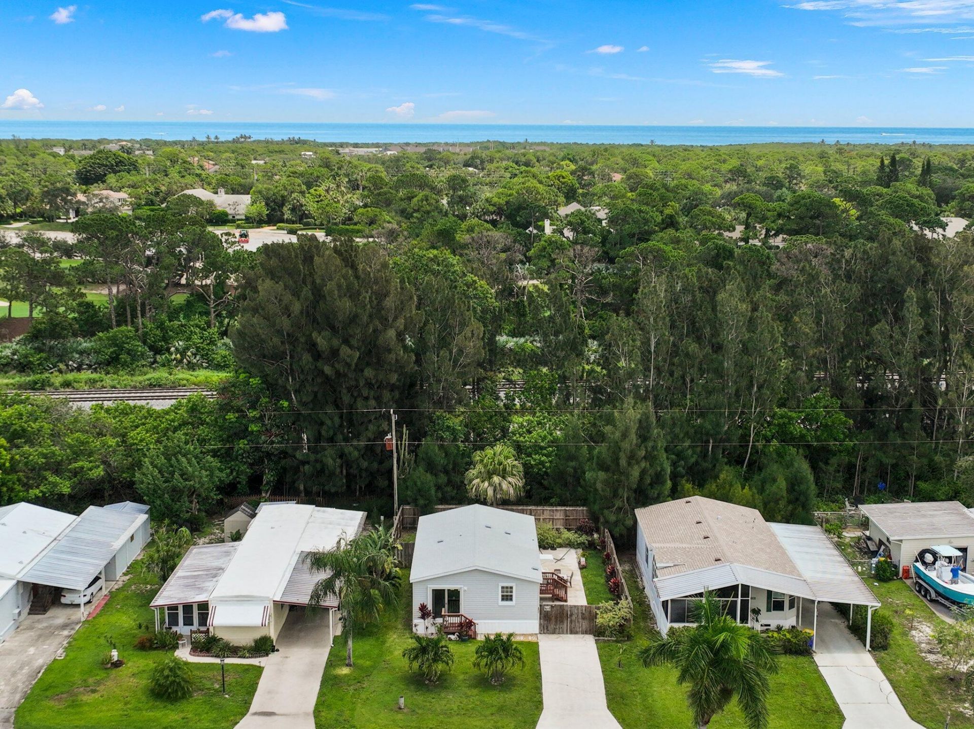 8011 SE Skylark Avenue, Hobe Sound, FL 33455 Photo