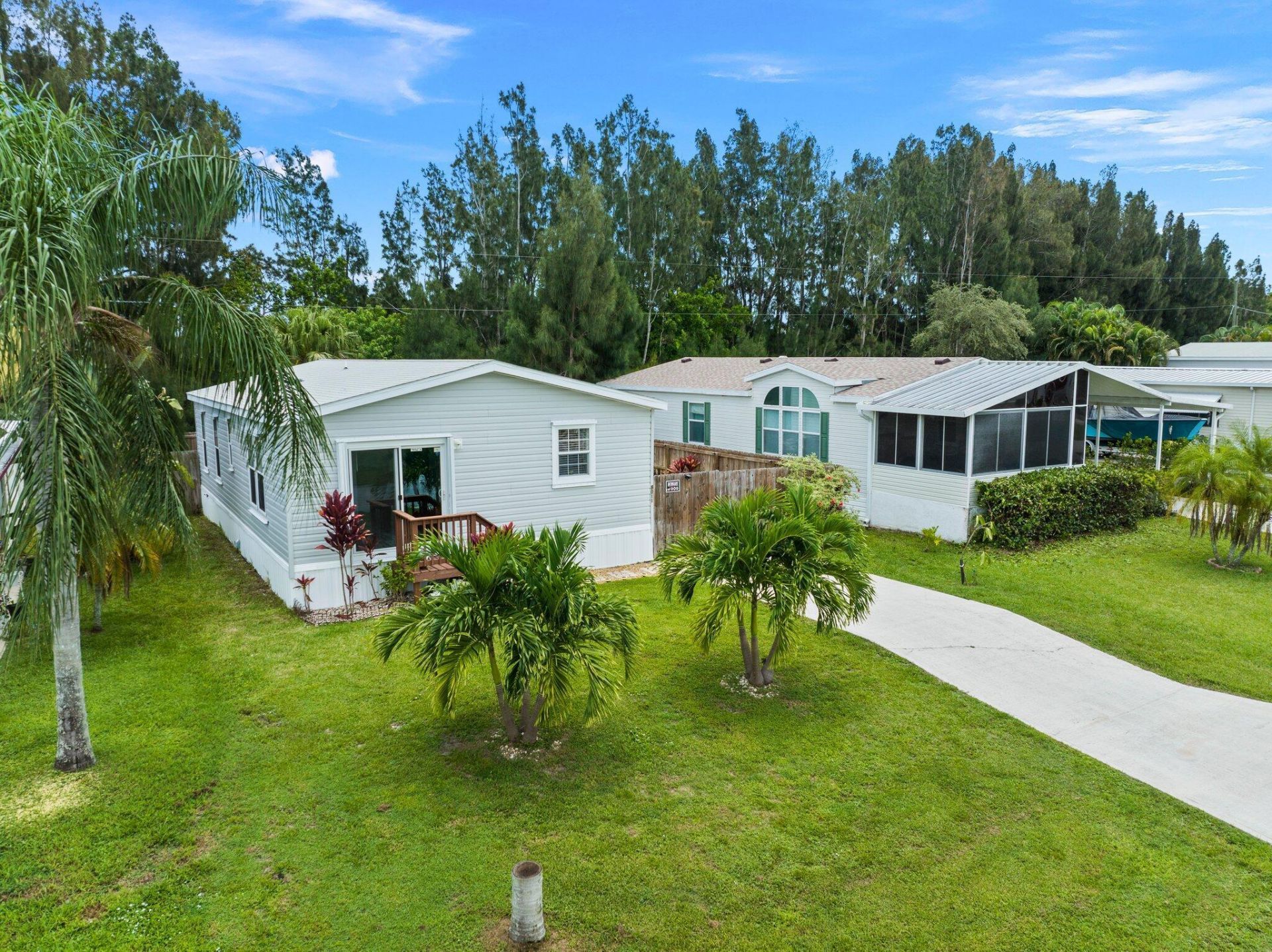 8011 SE Skylark Avenue, Hobe Sound, FL 33455 Photo