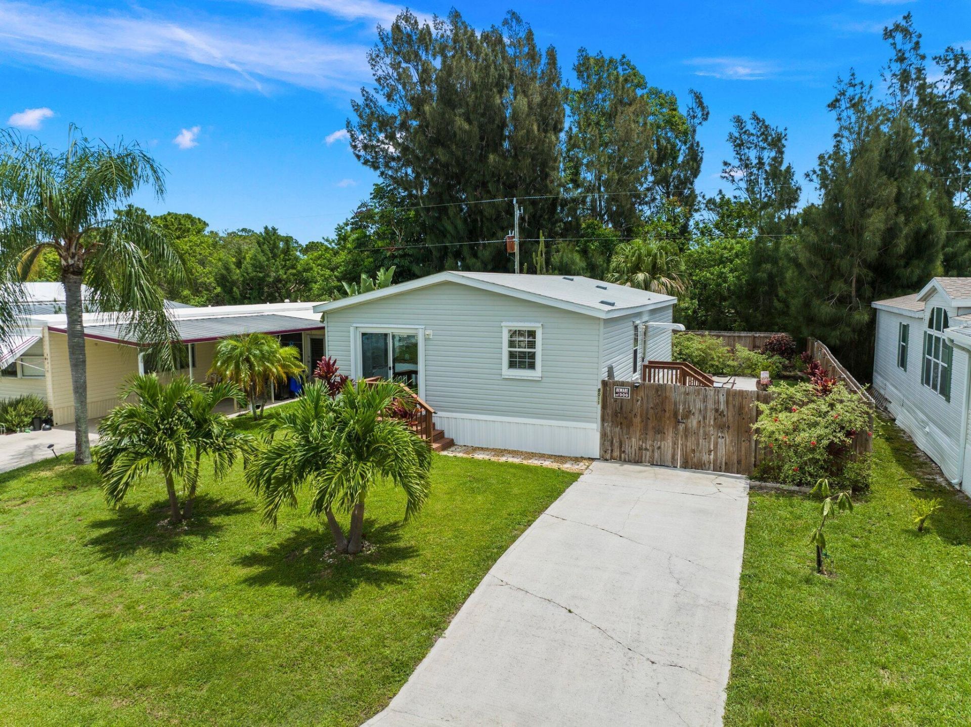 8011 SE Skylark Avenue, Hobe Sound, FL 33455 Photo