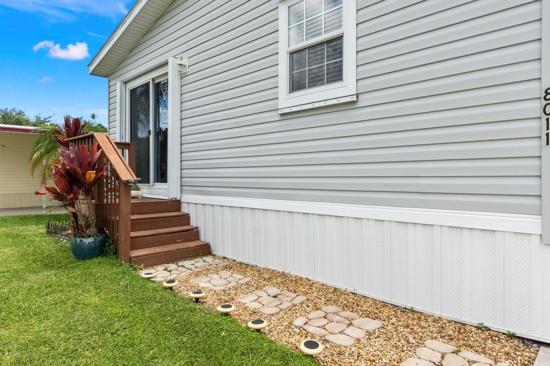8011 SE Skylark Avenue, Hobe Sound, FL 33455 Photo