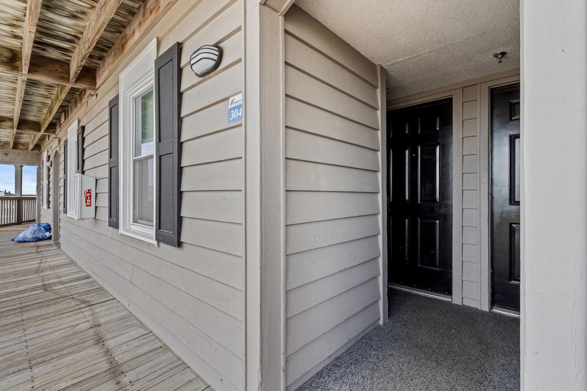215 Atlantic Ave.  Photo 17