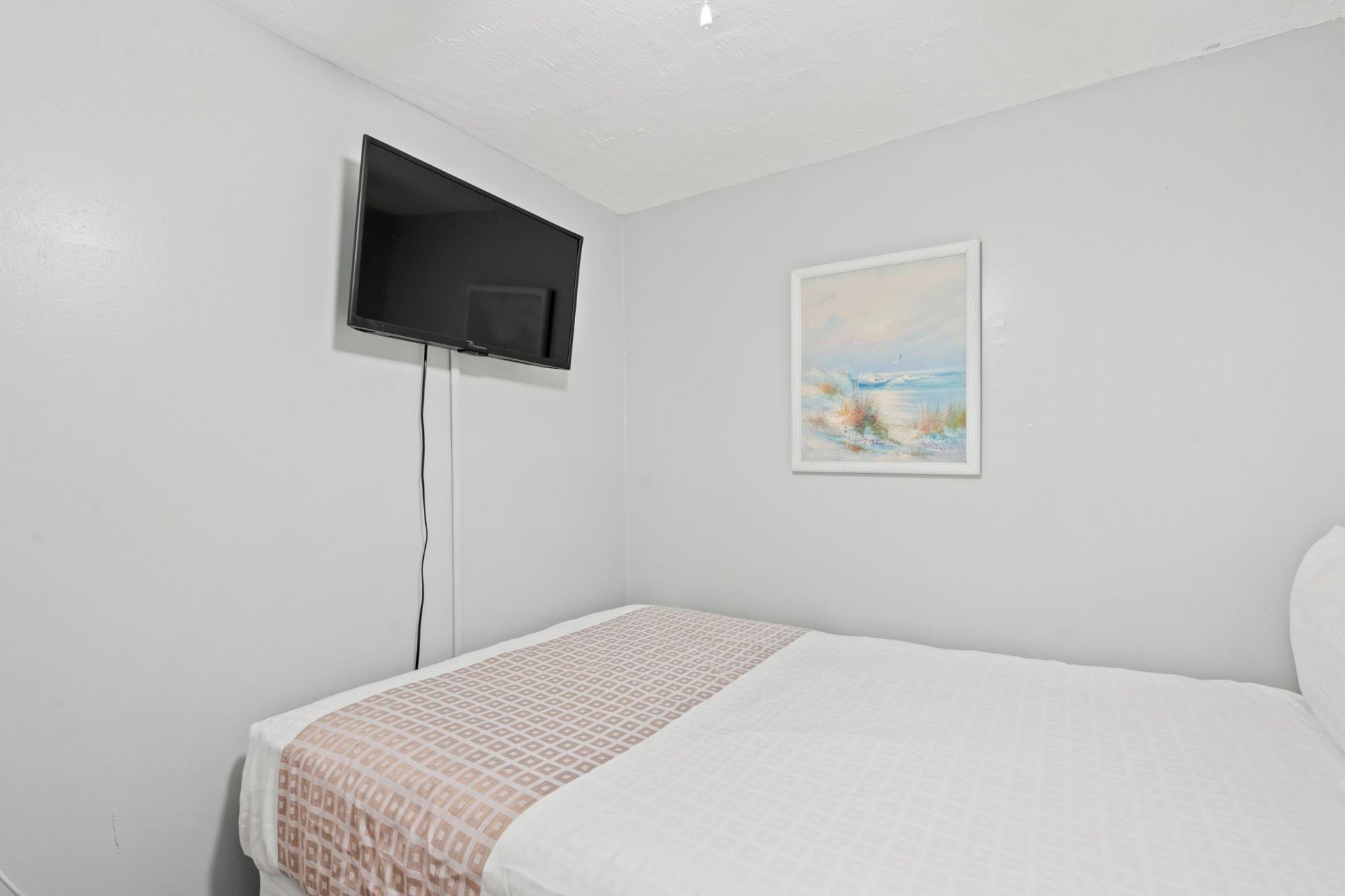 215 Atlantic Ave.  Photo 26