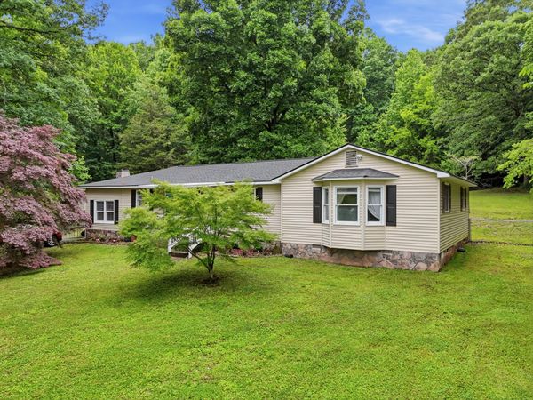 1873 Crow Valley Road, Dalton, GA 30720