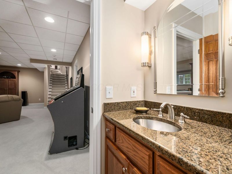 650 W Orange Road, Delaware, OH 43015 Photo 99