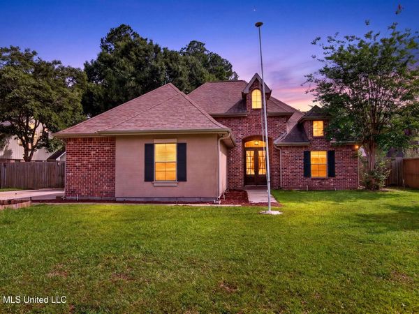 63723 N Diamondhead Drive, Diamondhead, MS 39525