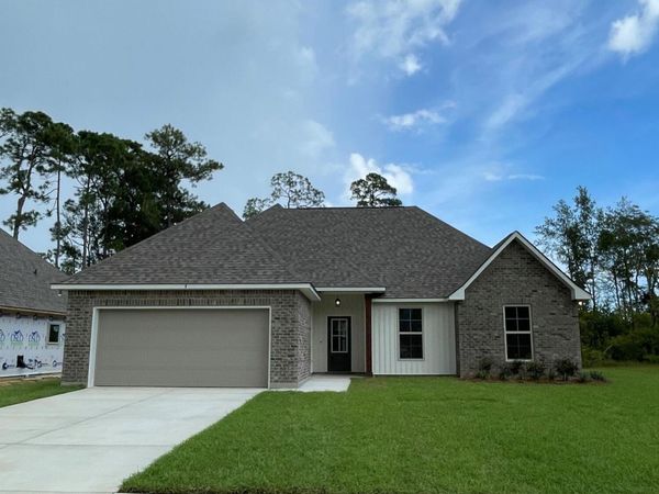 4 Byers Lane, Long Beach, MS 39560