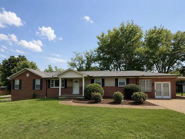 242 Dry Valley Rd, Cookeville, TN 38506