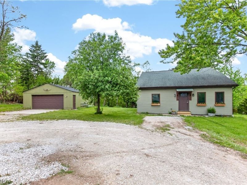 18500 Bennett Road, North Royalton, OH 44133 Photo 1