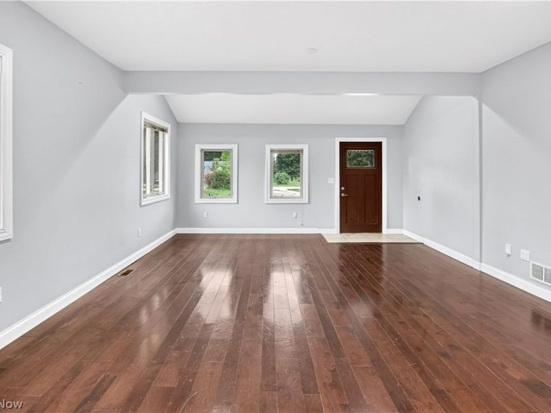 18500 Bennett Road, North Royalton, OH 44133 Photo 13