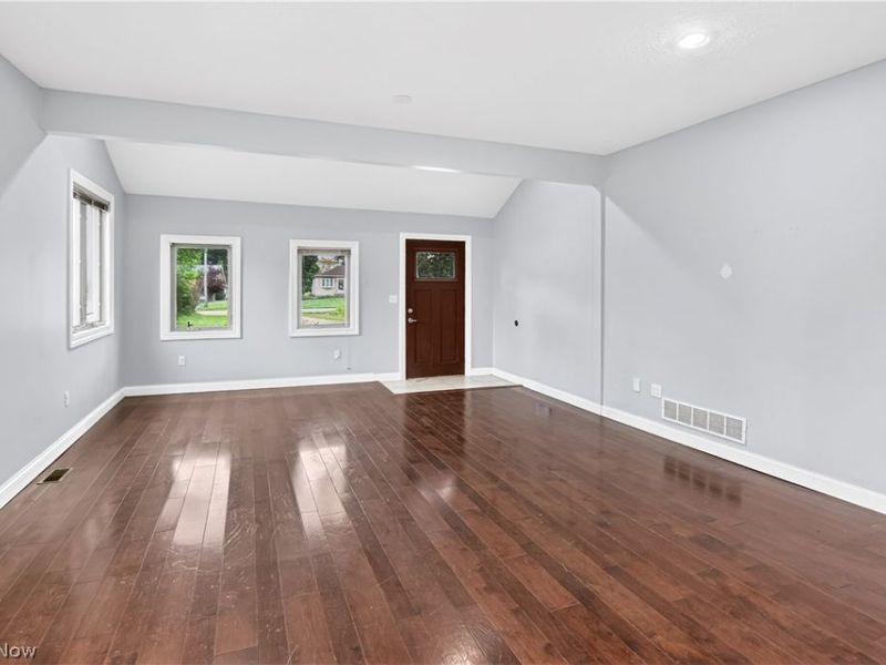 18500 Bennett Road, North Royalton, OH 44133 Photo 14