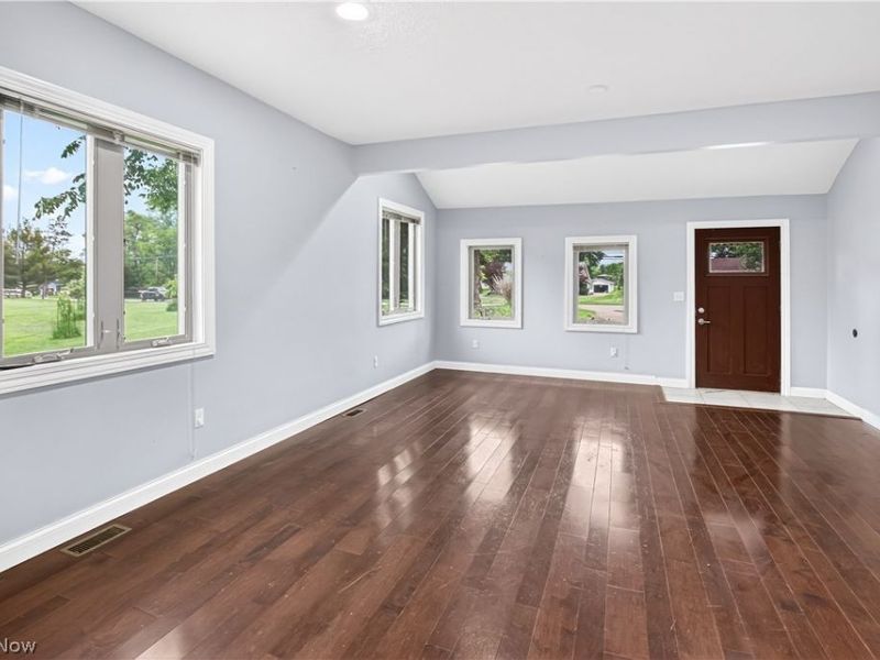18500 Bennett Road, North Royalton, OH 44133 Photo 15