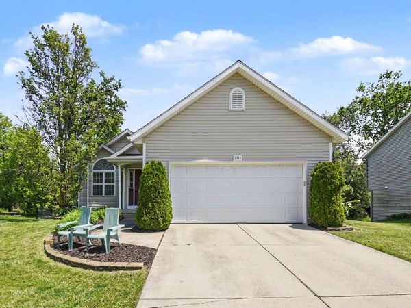 2561 Orchard View Drive NE, Grand Rapids, MI 49505